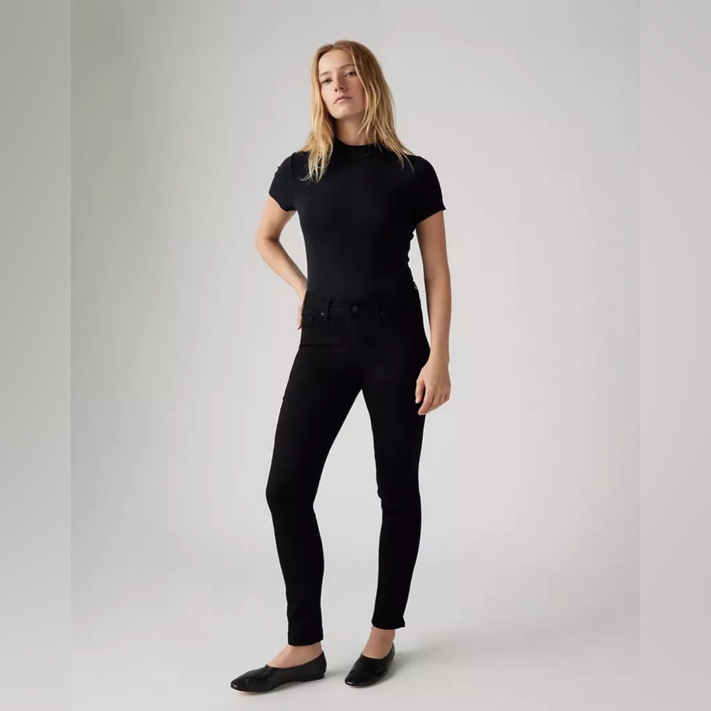 Levi's Women's 311 Shaping Classic Black Skinny Jeans